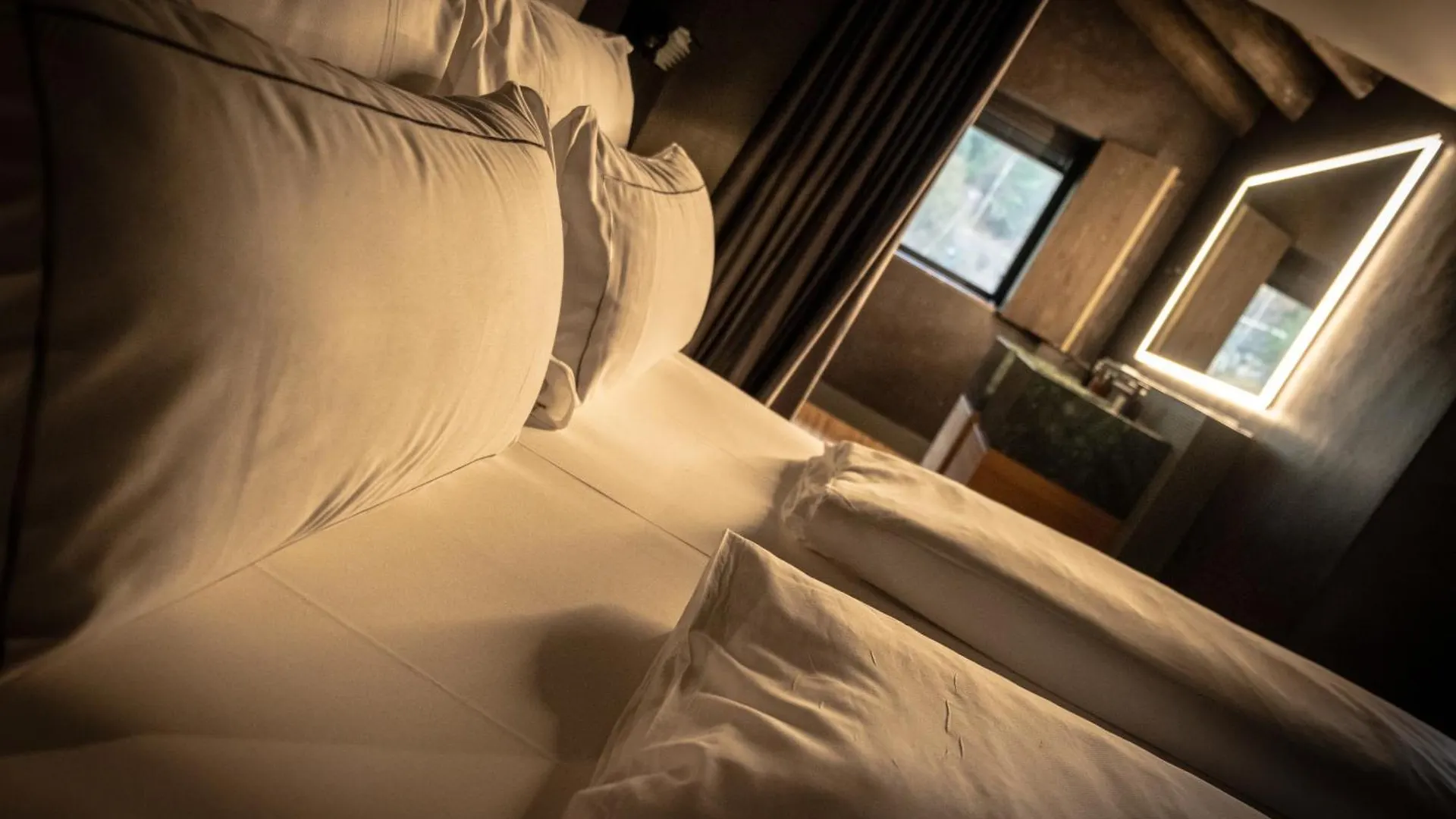 Les Pardines 1819 Mountain Suites & Spa Encamp 4*,  Andorra