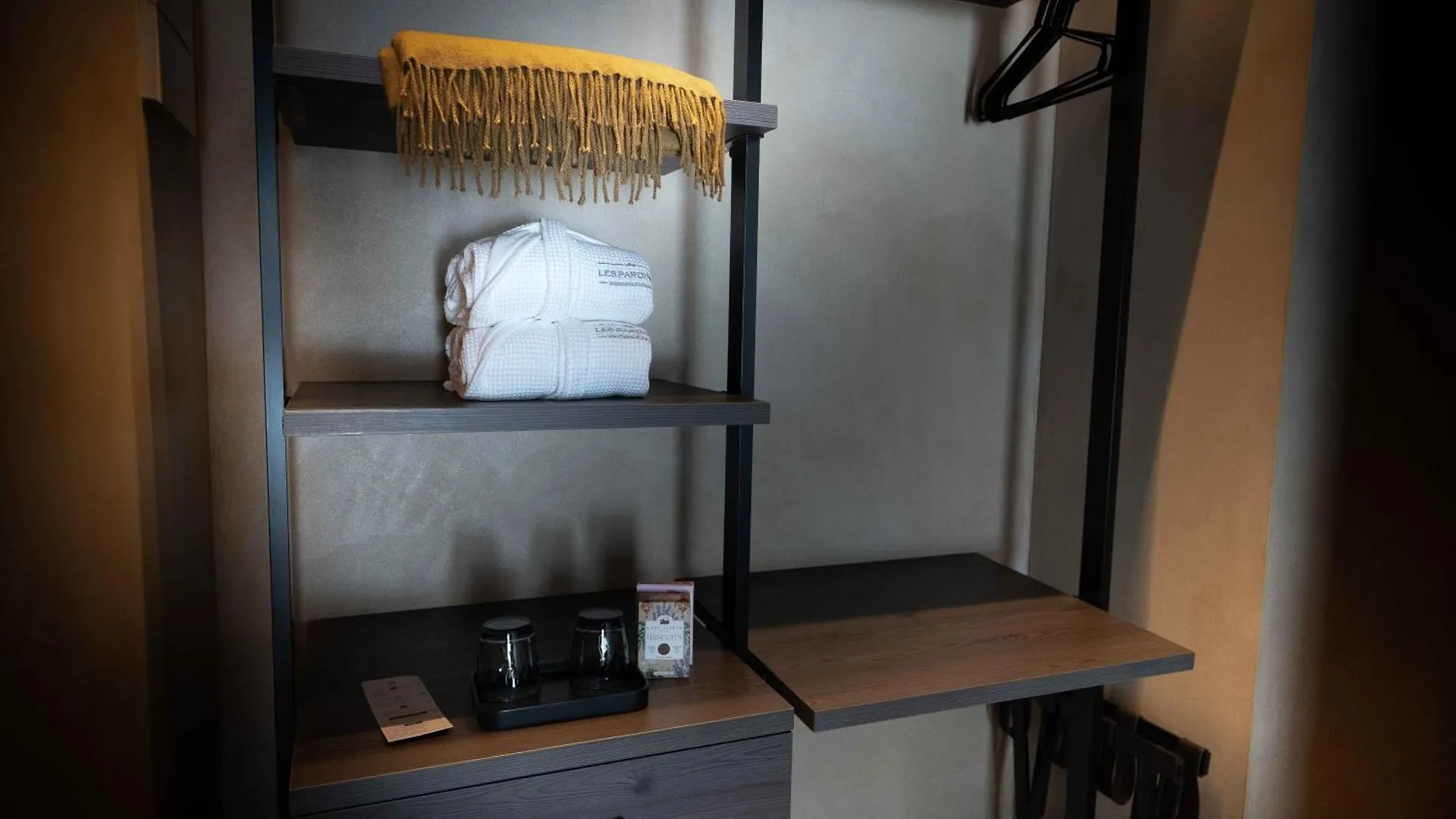 Hotel Les Pardines 1819 Mountain Suites & Spa Encamp