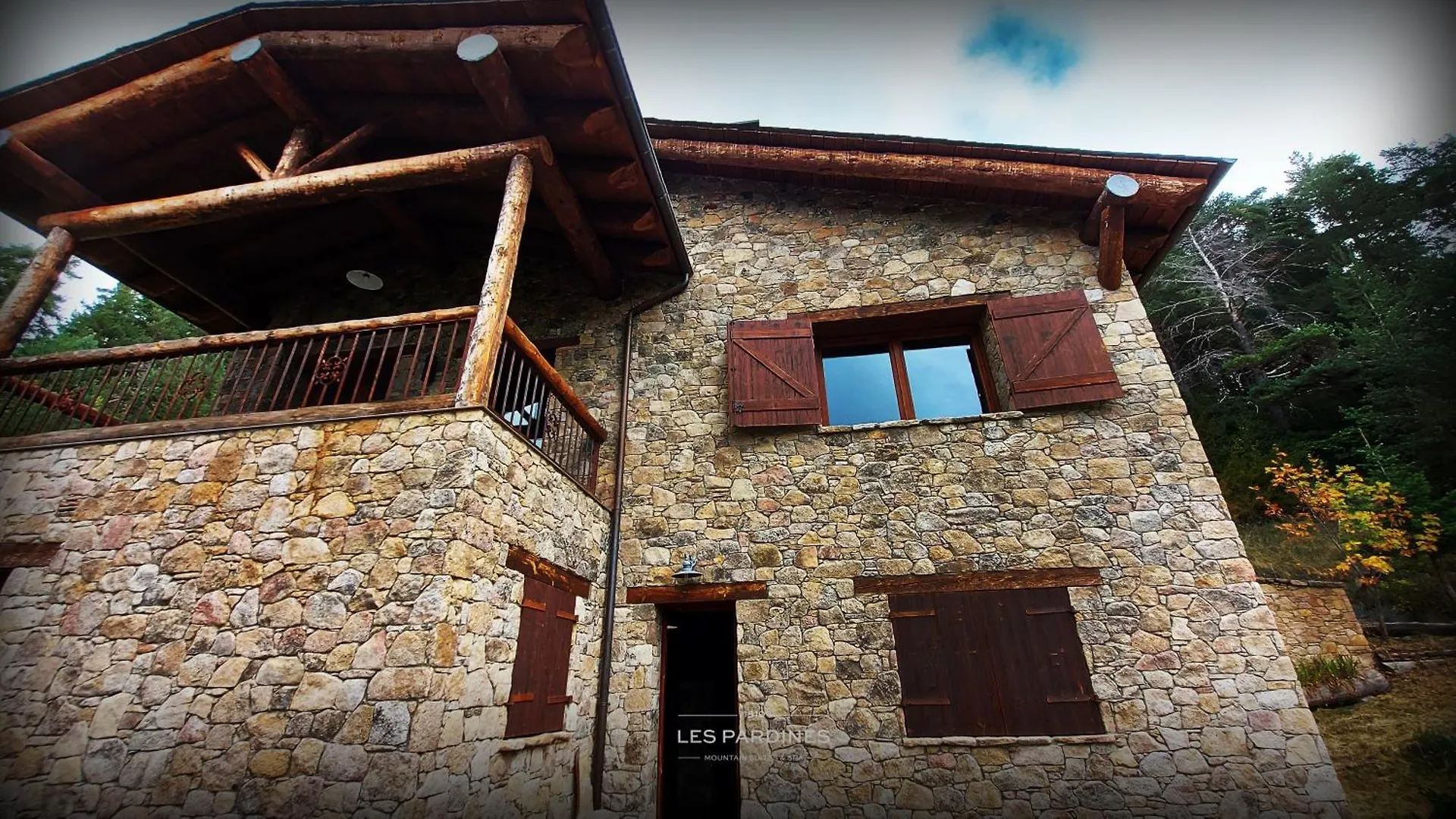 Les Pardines 1819 Mountain Suites & Spa Encamp