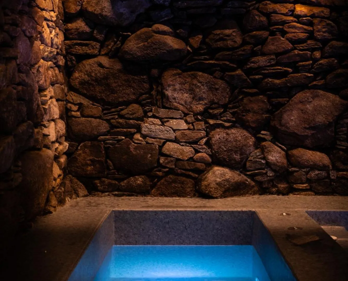 Hotel Les Pardines 1819 Mountain Suites & Spa Encamp