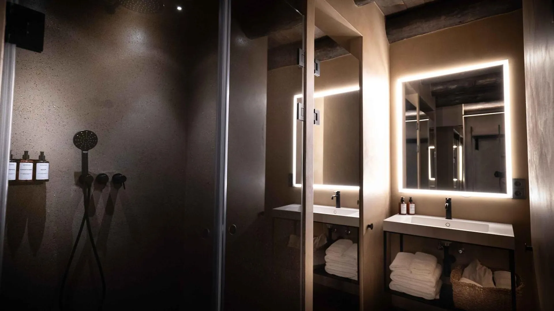 Les Pardines 1819 Mountain Suites & Spa Encamp 4*,  Andorra