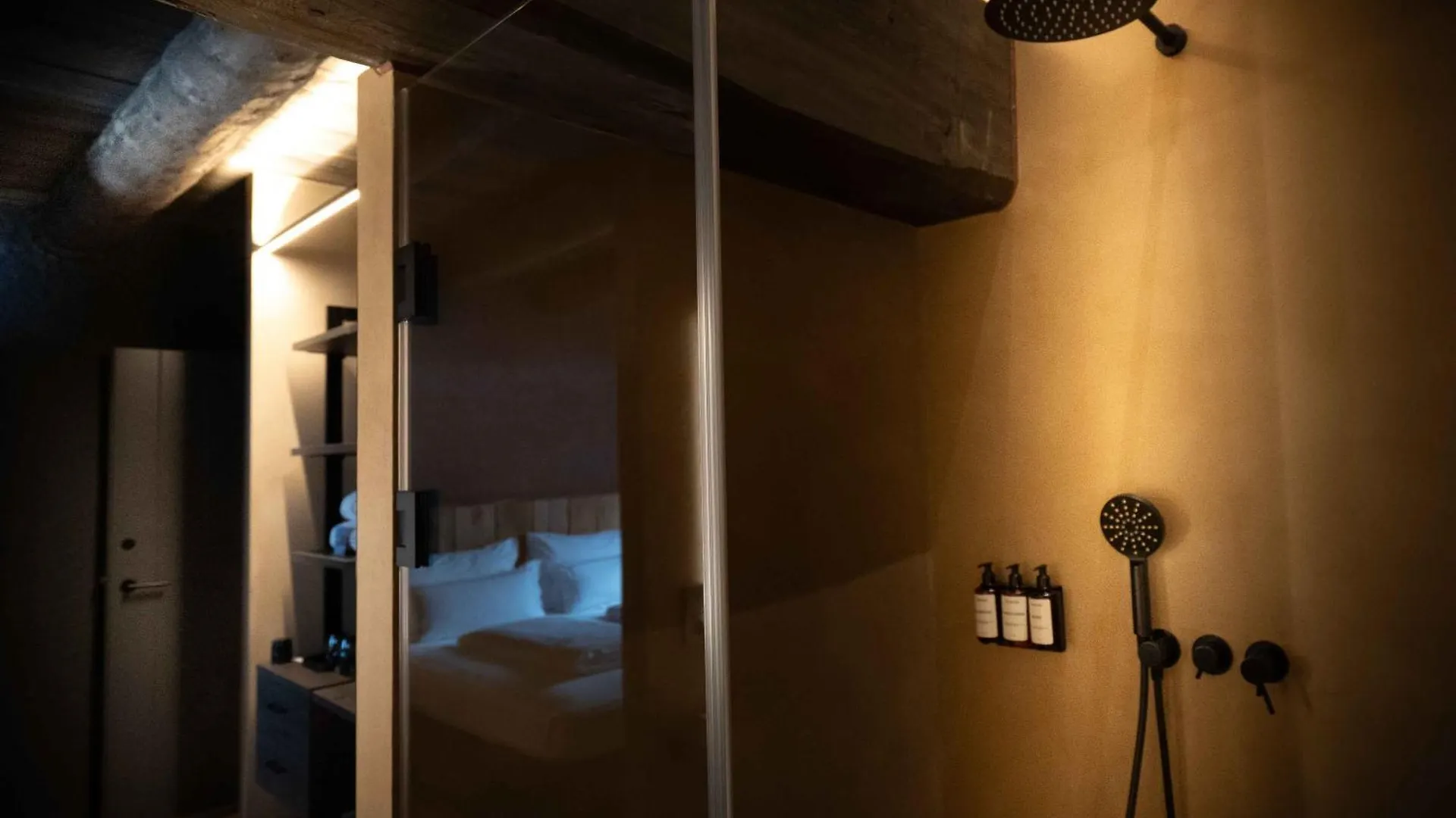 Les Pardines 1819 Mountain Suites & Spa Encamp 4*,  Andorra